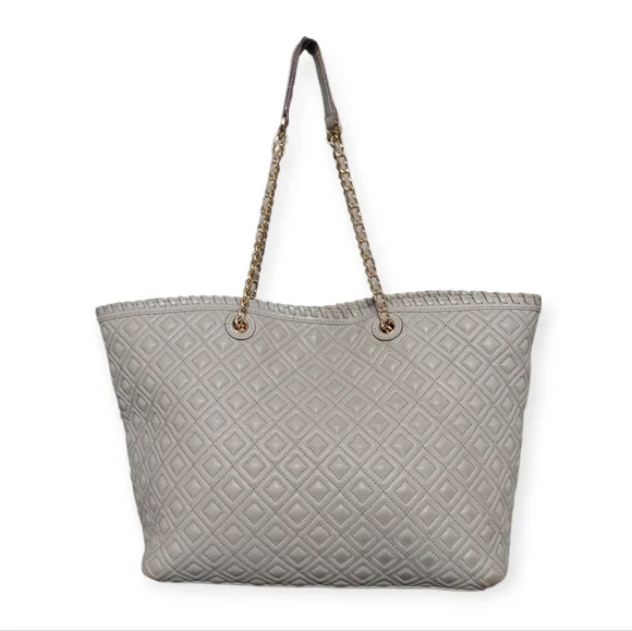 Tory Burch Quilted Shoulder Bag in Cream - Picture 3 of 16